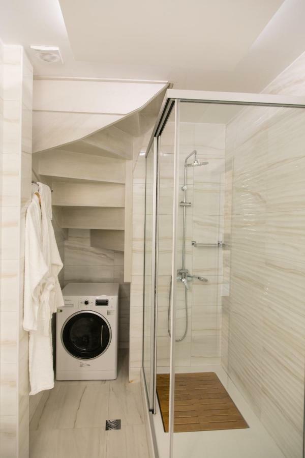 Jacuzzi Suite In The Heart Of Oldtown Rethymno  Bagian luar foto