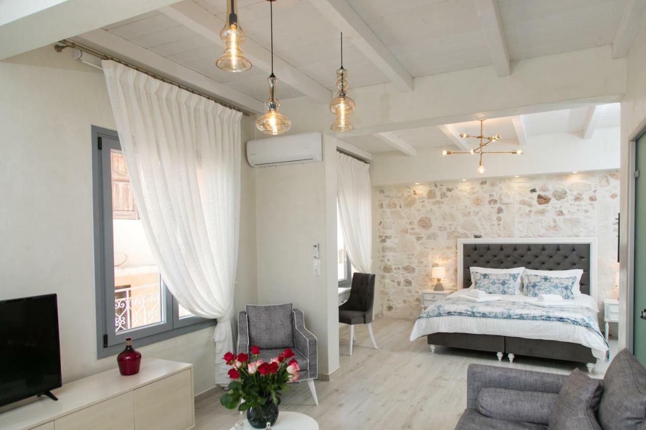 Jacuzzi Suite In The Heart Of Oldtown Rethymno  Bagian luar foto