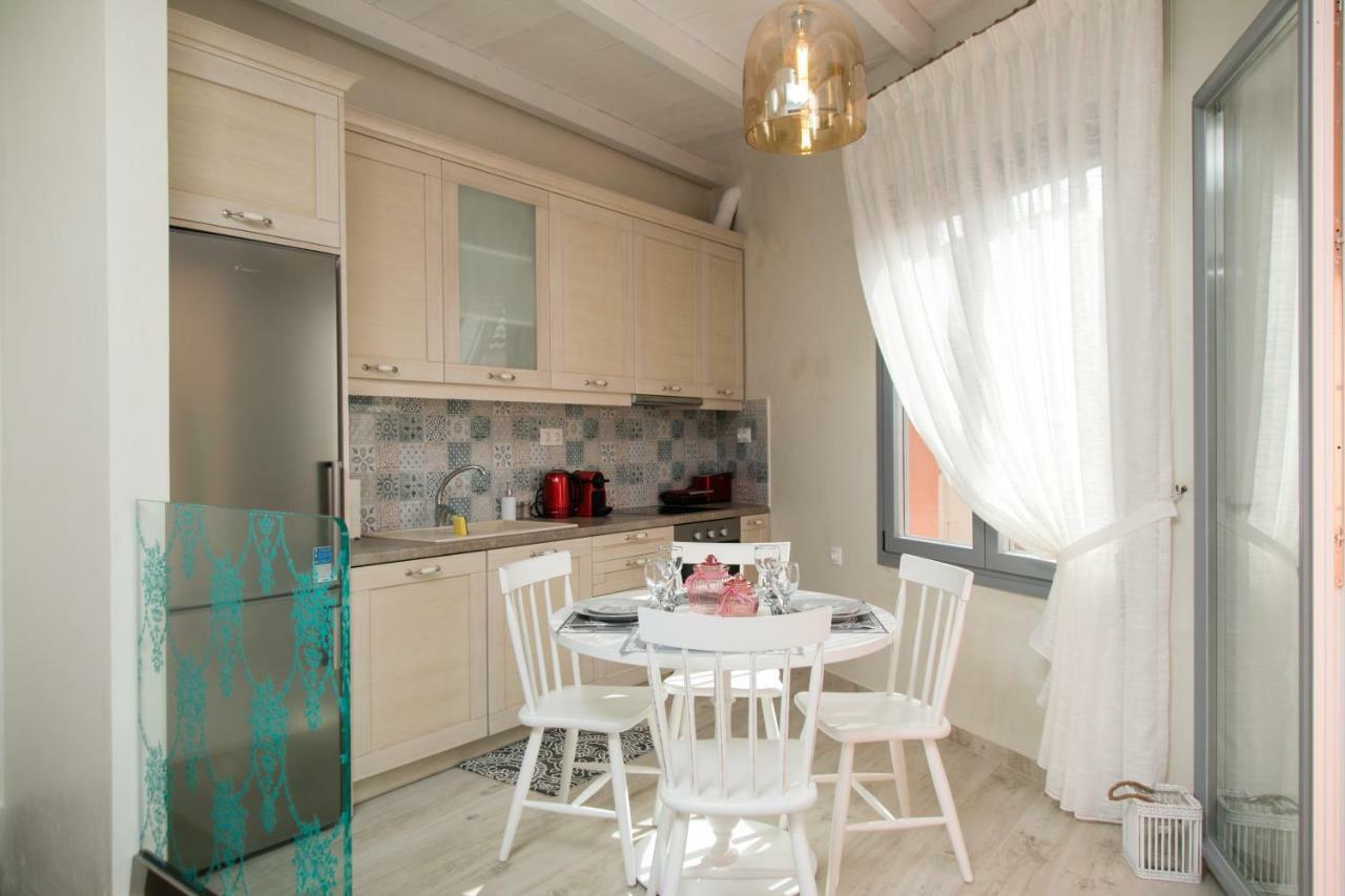 Jacuzzi Suite In The Heart Of Oldtown Rethymno  Bagian luar foto