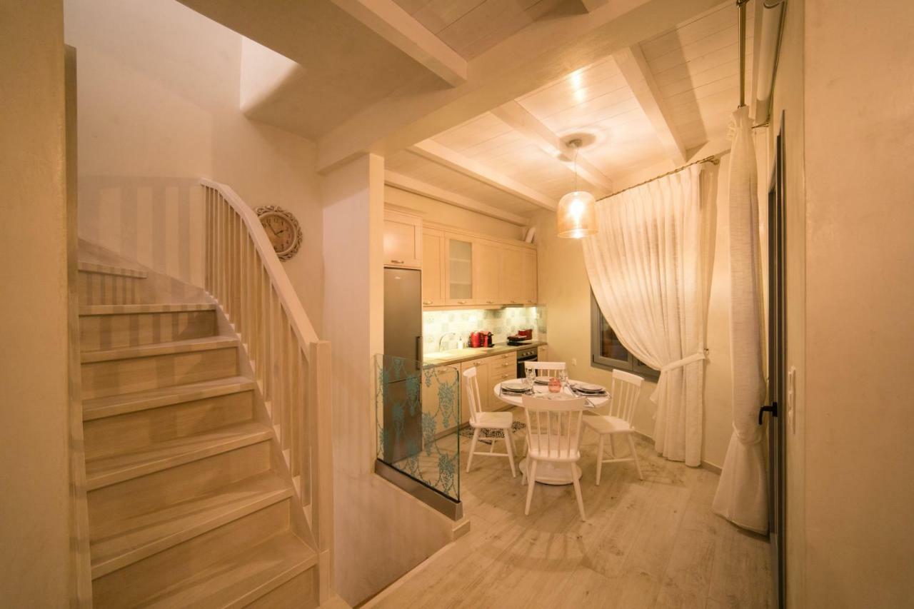 Jacuzzi Suite In The Heart Of Oldtown Rethymno  Bagian luar foto