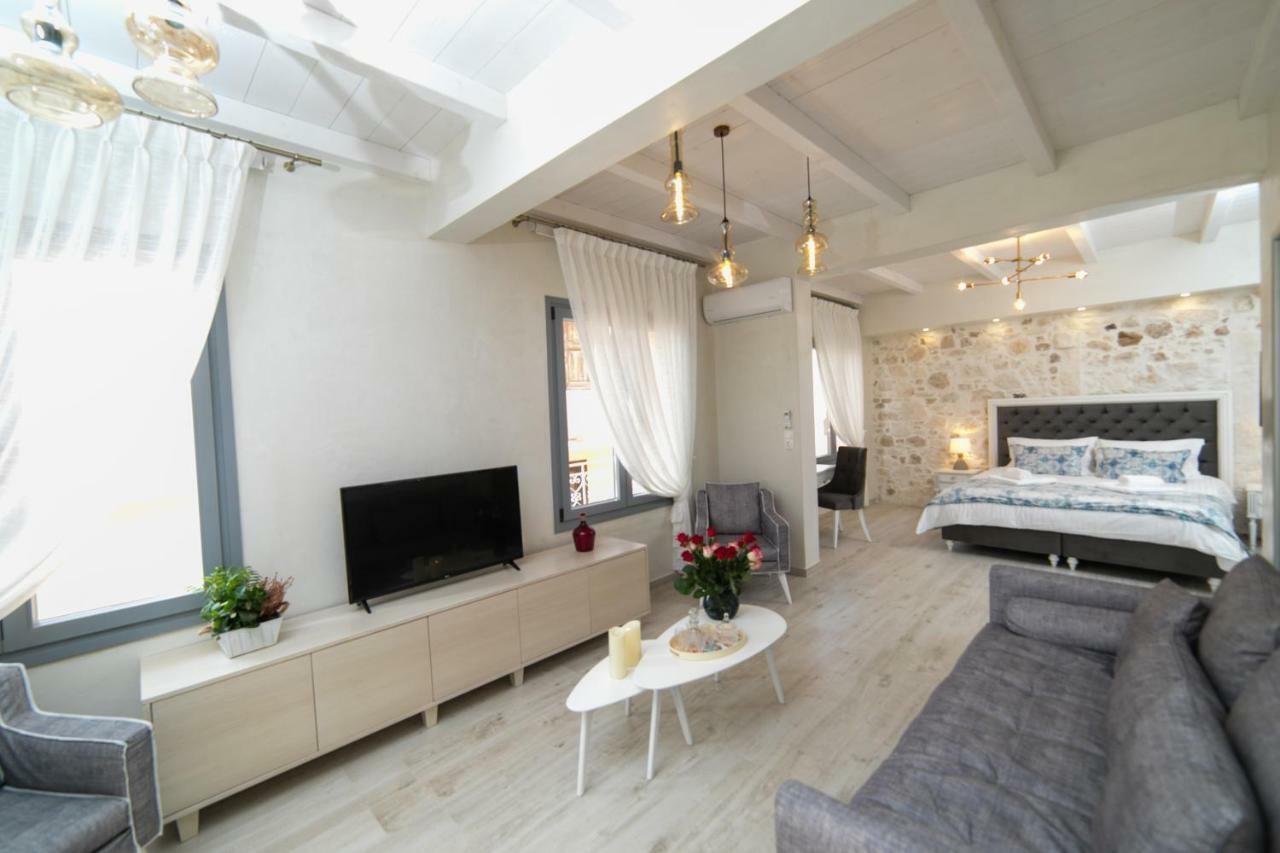 Jacuzzi Suite In The Heart Of Oldtown Rethymno  Bagian luar foto